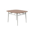 Eenvoudige vierkante tafel met houten blad en metalen poten